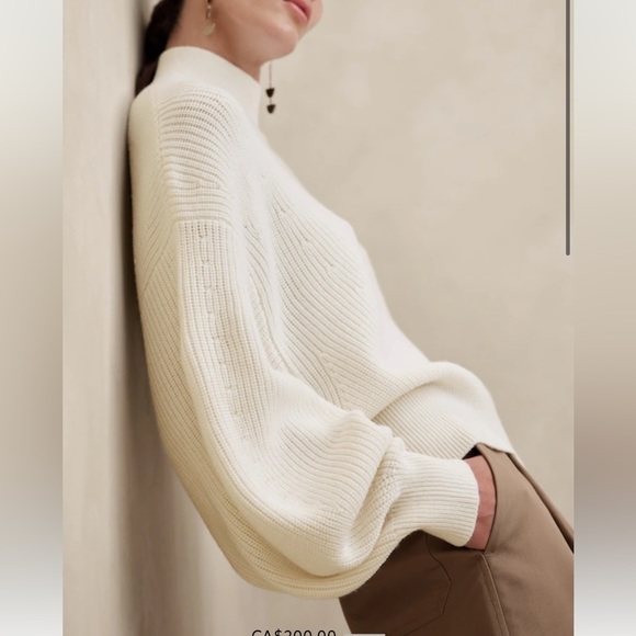Banana Republic Landa Merino Wool Ribbed Sweater with Oversized Sleeves - Picture 4 of 4
